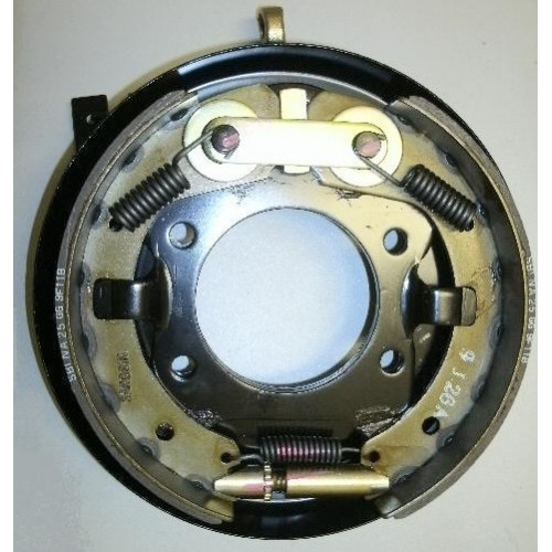 Механизм стояночного тормоза: Стояночный тормоз: устройство и принцип ...