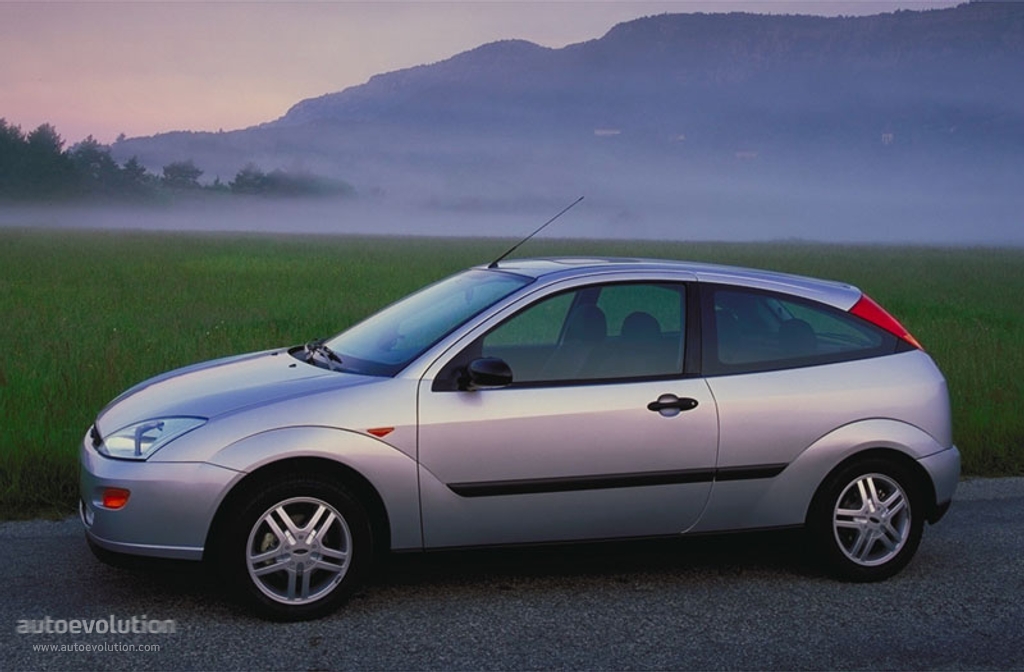 Форд фокус объем. Форд фокус 2001 хэтчбек. Ford Focus 1.4. Ford Focus 1.6. Ford Focus 1 хэтчбек.