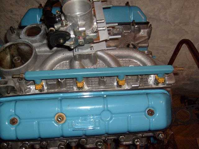 Двигатель газ паз. ГАЗ 53 инжекторный мотор. Мотор ЗМЗ 511 v8. Мотор ГАЗ 53 v8 инжектор. ЗМЗ 511 инжекторный.