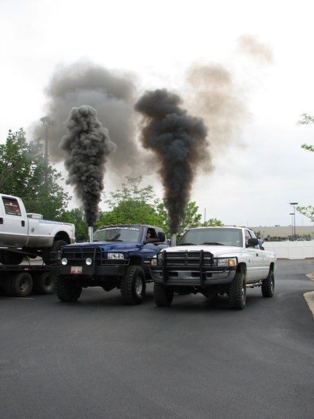 Черный дым бензиновый двигатель