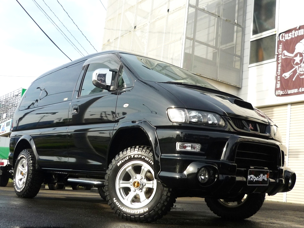 Тюнинг delica. Митсубиси 4х4. Delica d4. Мицубиси Делика 4х4. Mitsubishi Delica полный привод.