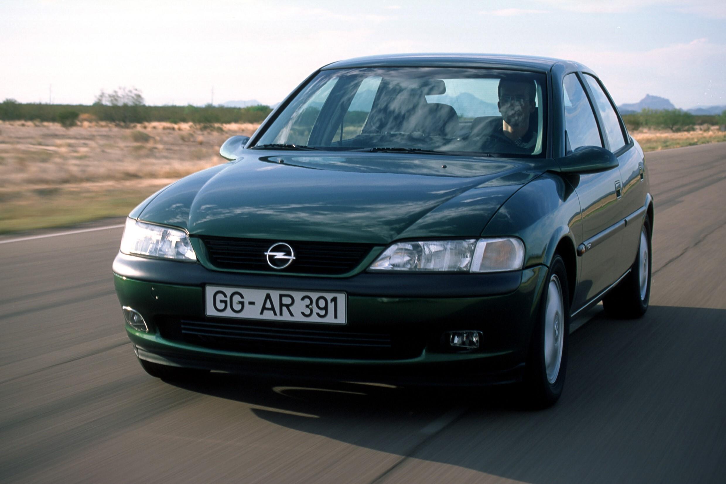 Опель вектра б 2.0 купить. Опель Вектра 1995 седан. Opel Vectra b 1995 - 2000 седан. Опель Вектра с 2.2. Опель Вектра 1998.