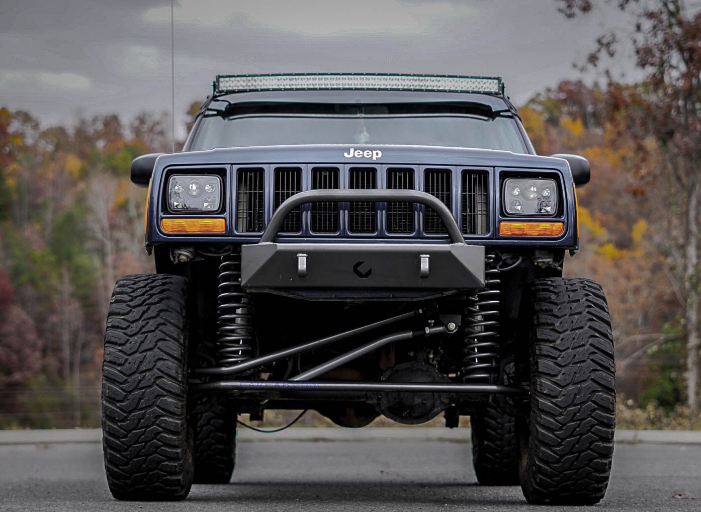 Cherokee xj. Джип Чероки XJ. Jeep Cherokee оффроад. Jeep Grand Cherokee XJ. Jeep Cherokee XJ оффроуд.