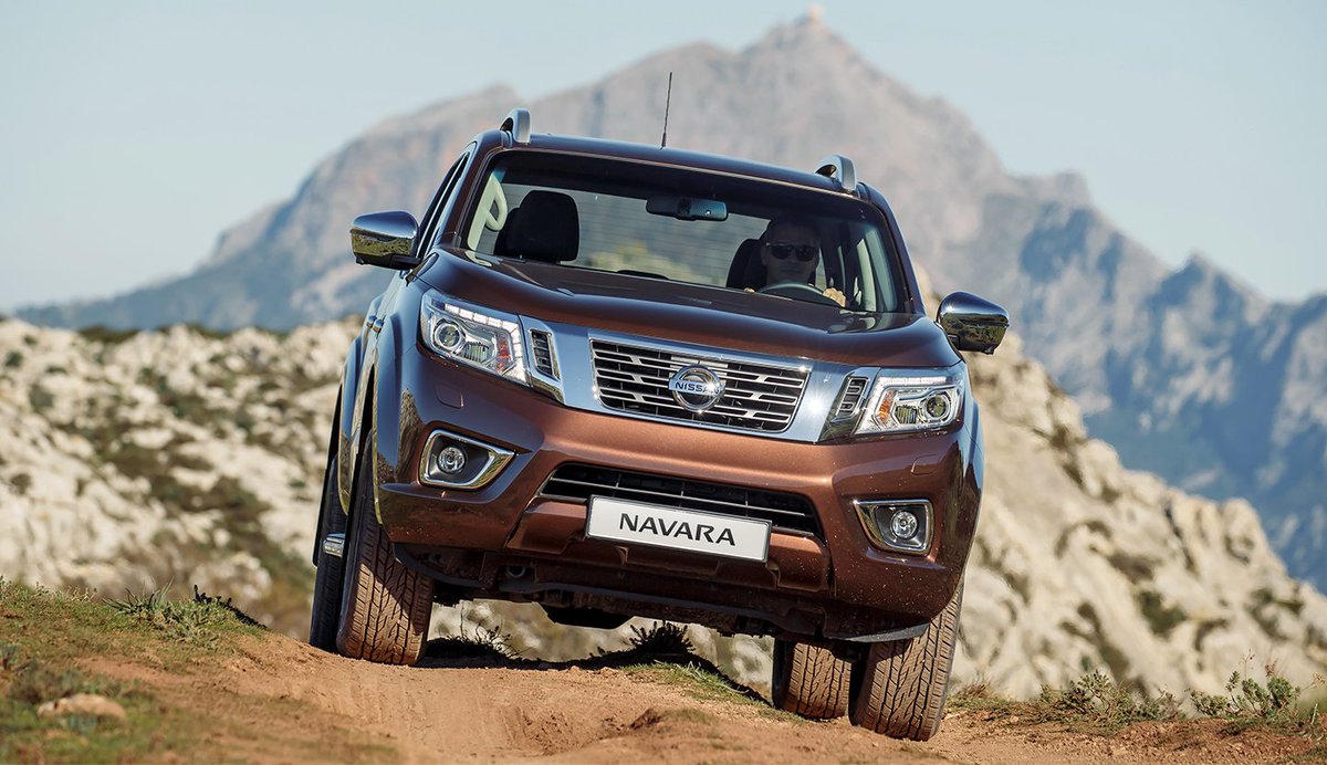 Nissan Navara 2015 внедорожник